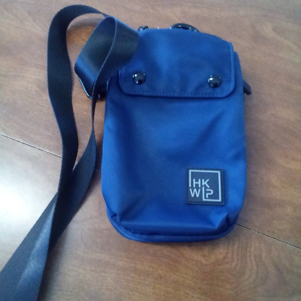 IHKWIP crossbody
